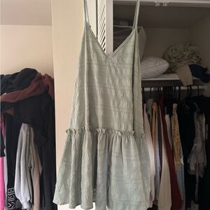 Elegant Mint Green Sleeveless Dress